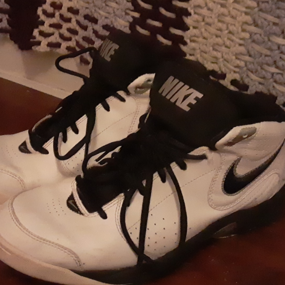 Nike shoes